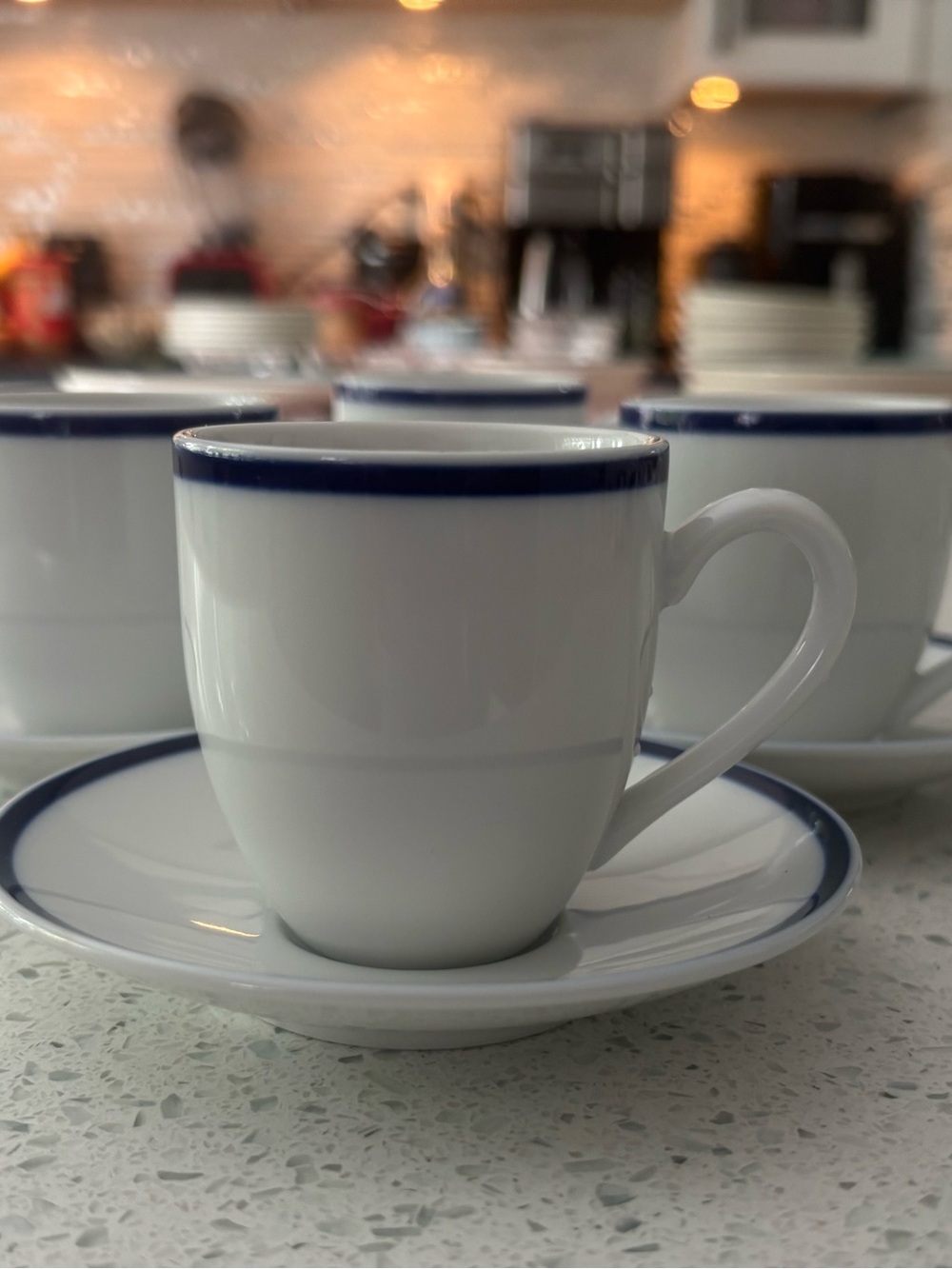 Vintage Williams Sonoma Brasserie Blue Band Demitasse 4 Espresso Cups & Saucers - Picture 3 of 11
